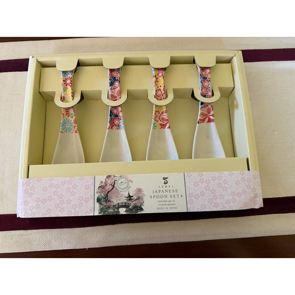 World Traveler Collection Jewel Japanese Spoon Set of 4 in  Floral Patterns
